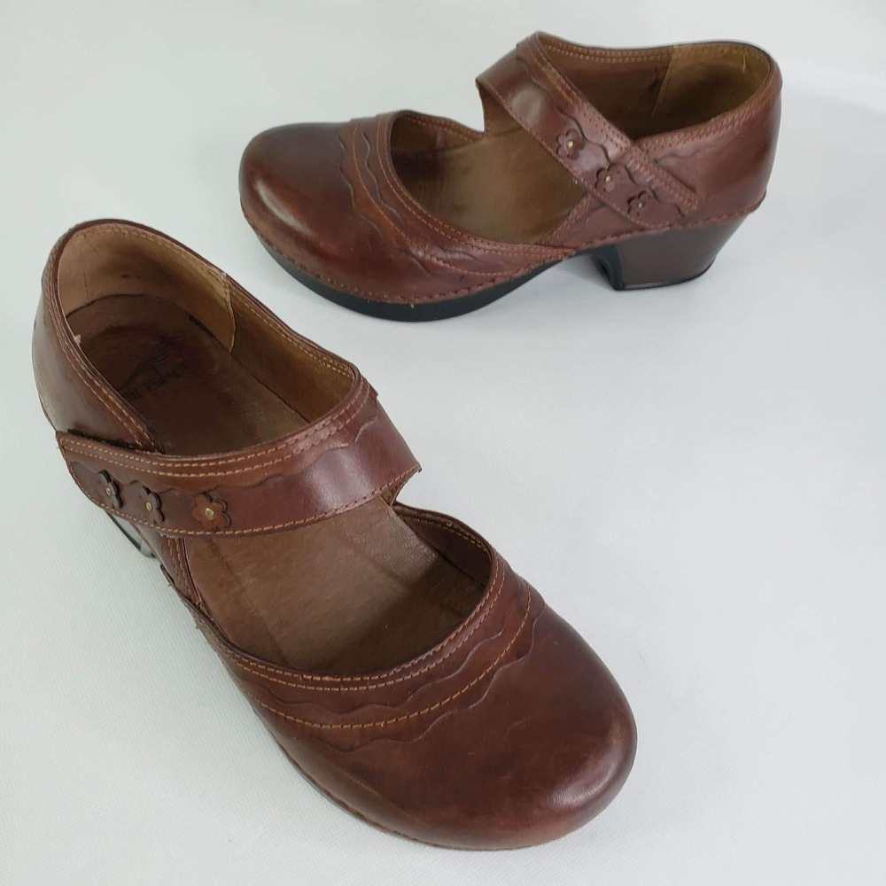Dansko Mary Jane Clogs Women's 41 US 10 Brown Leather Scalloped Floral Wedge